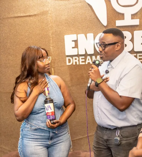 Musician Lydia Jazmine and V&A Sherry Brand Manager Roy Ronald Tumwizere